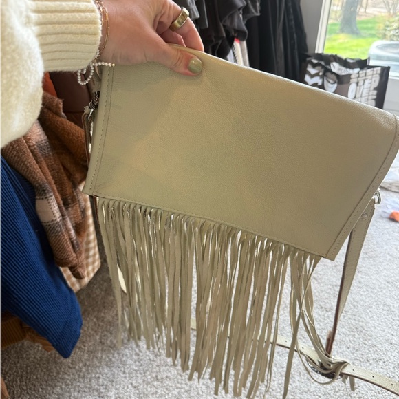 Natural Daisy Tooled Clutch Stadium Purse - Picture 3 of 5